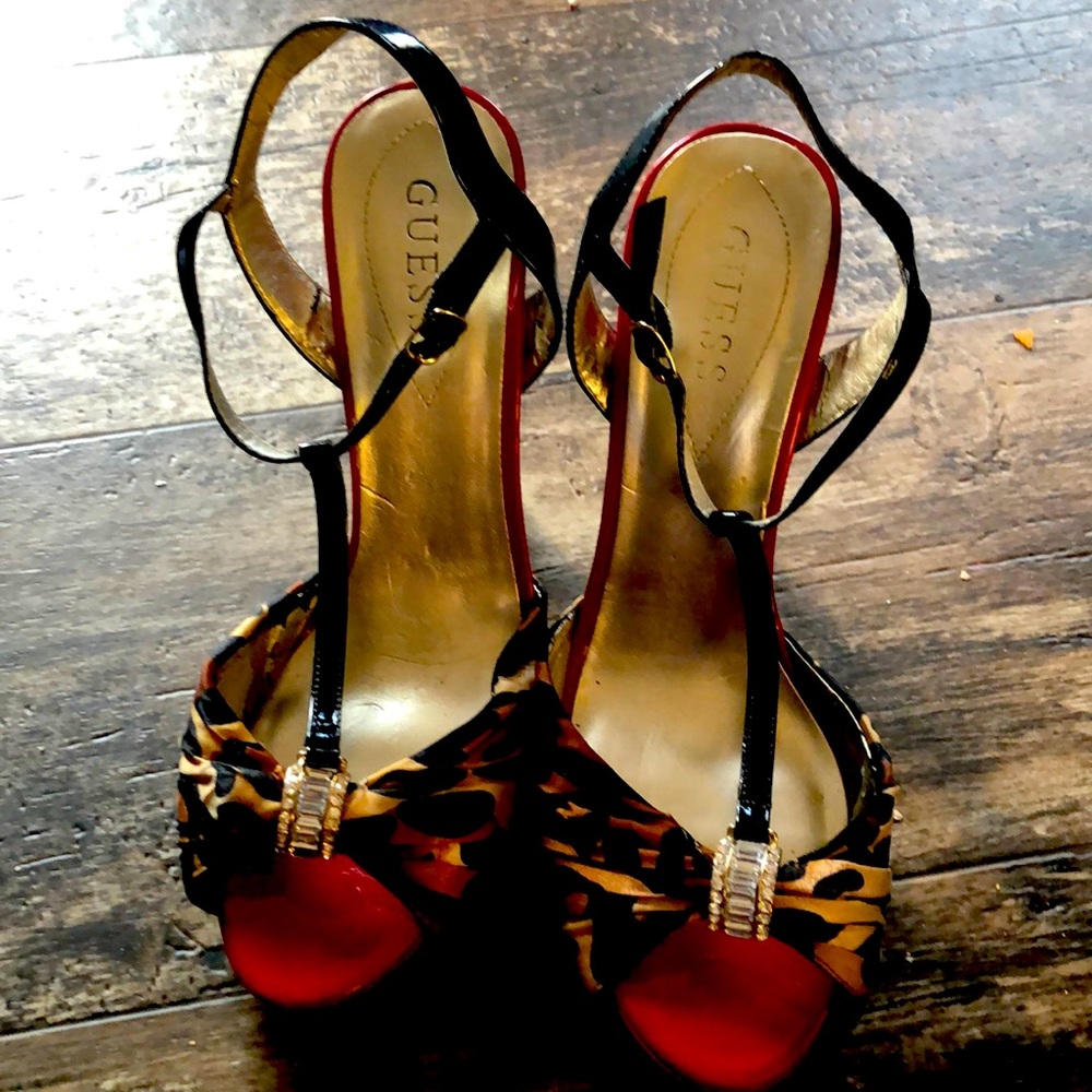 Six inch guess open toe animal print